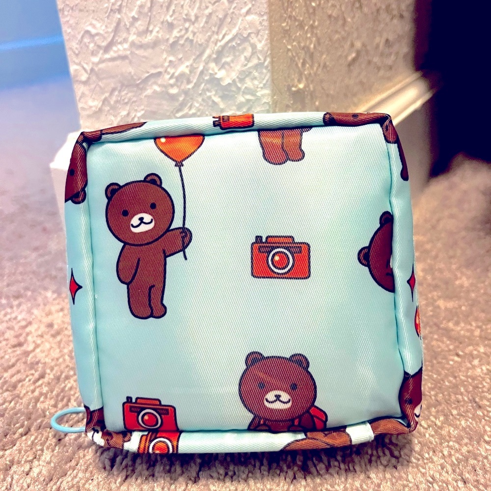 Bears small zip makeup bag
